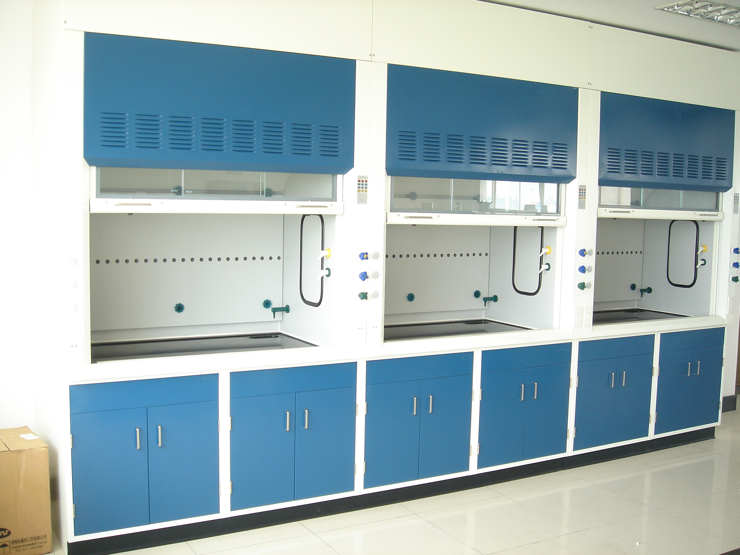 全鋼臺式通風柜